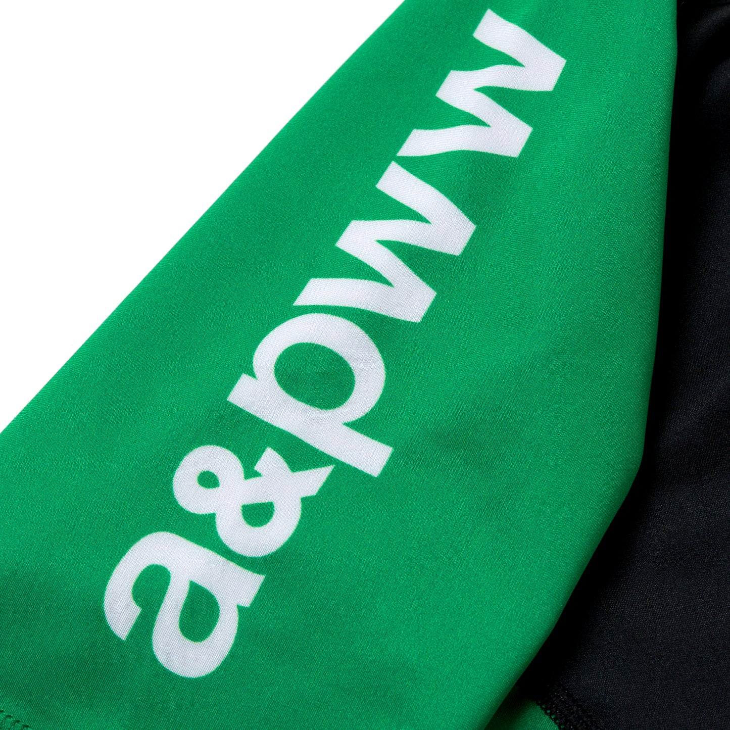 A&PWW Kids SS Rashguard: (Green/Black)