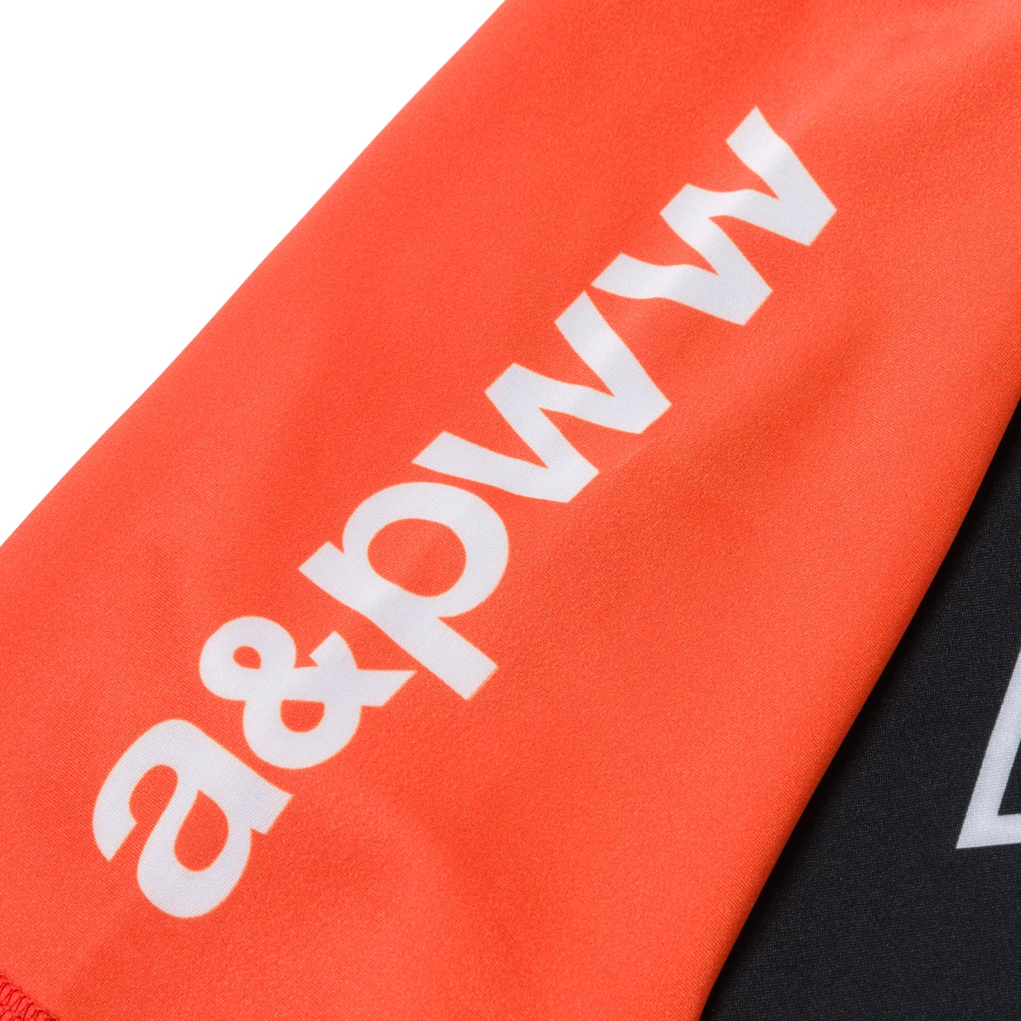 A&PWW Kids SS Rashguard: (Orange/Black)