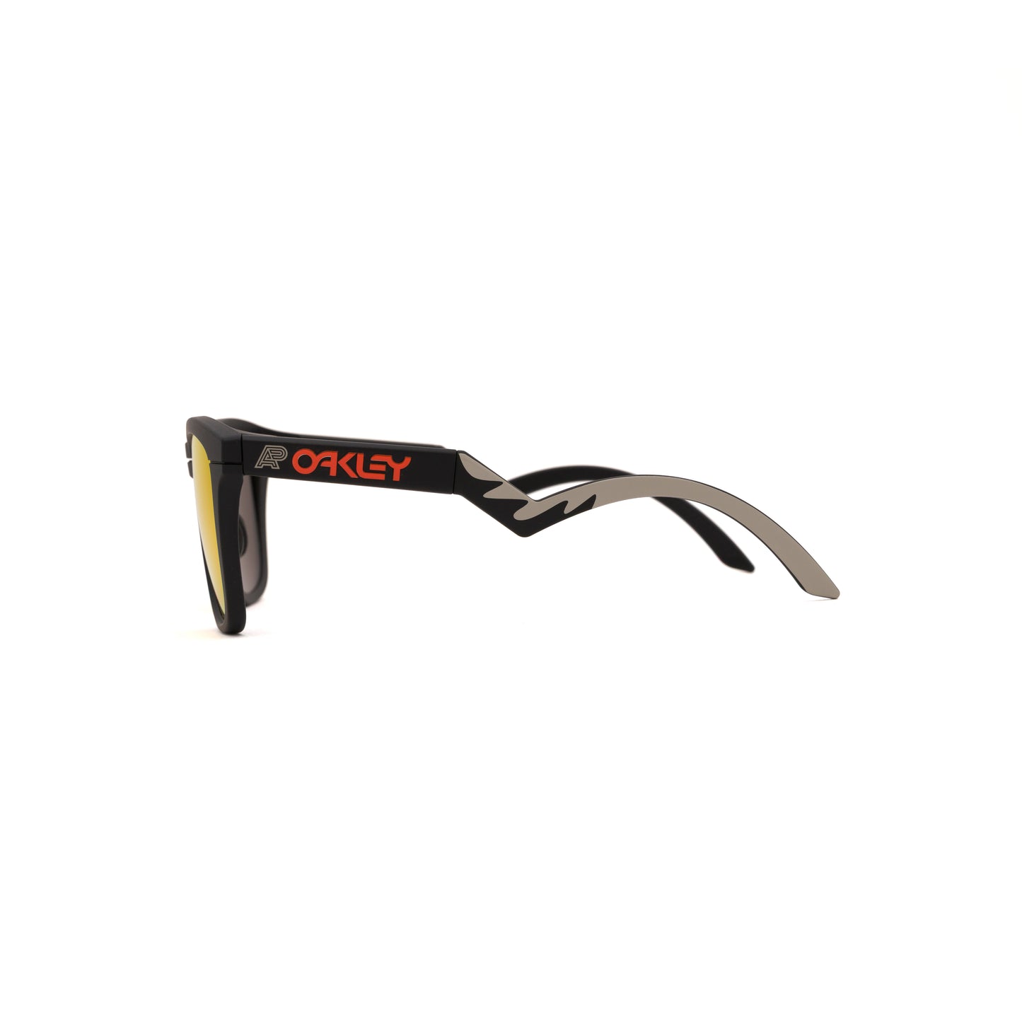 A&P® x OAKLEY® FROGSKINS HYBRID™ MATTE BLACK w/ PRIZM RUBY