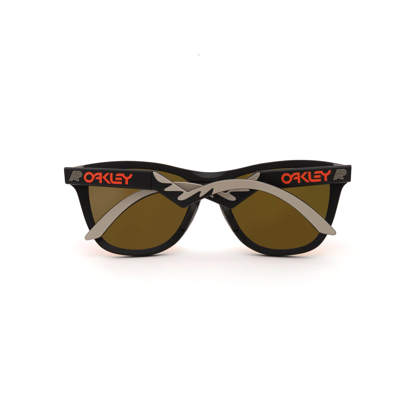 A&P® x OAKLEY® FROGSKINS HYBRID™ MATTE BLACK w/ PRIZM RUBY