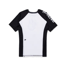 Load image into Gallery viewer, A&amp;PWW SS Rashguard [White]
